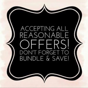 Hello 👋🏻 Bundle & Save! Open to reasonable offers!